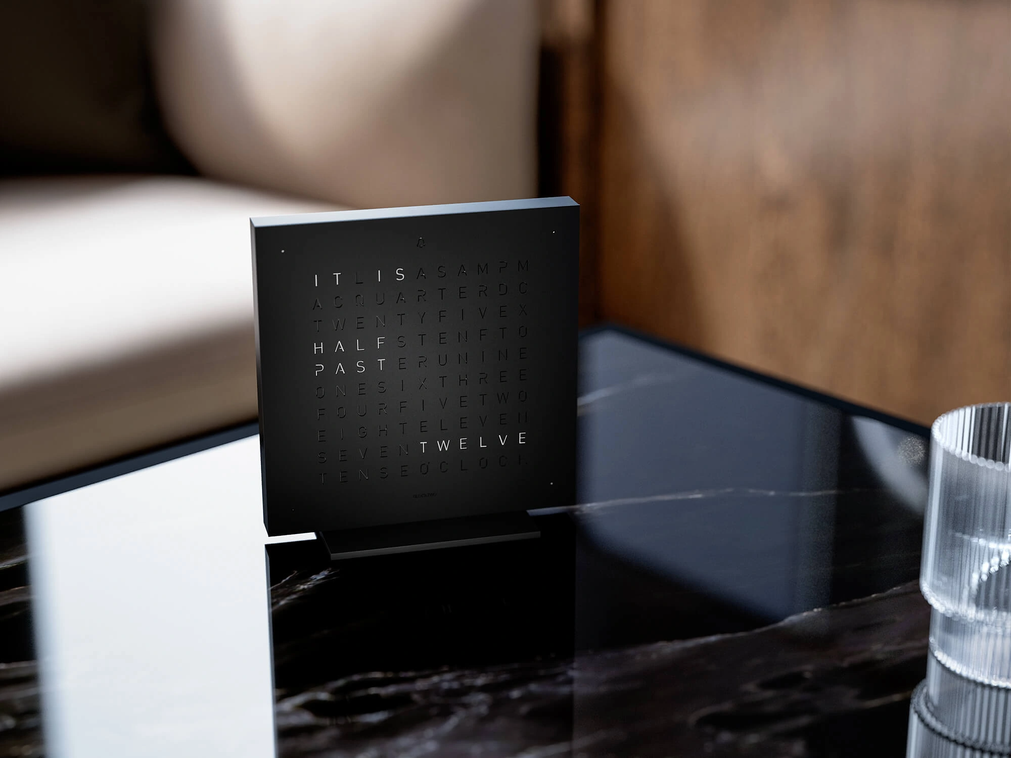 QLOCKTWO EARTH 13.5 - Deep Black