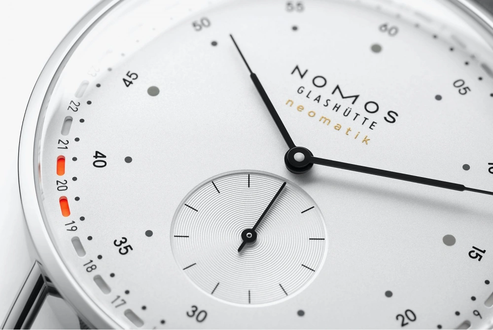 NOMOS Metro - neomatik 41 Update