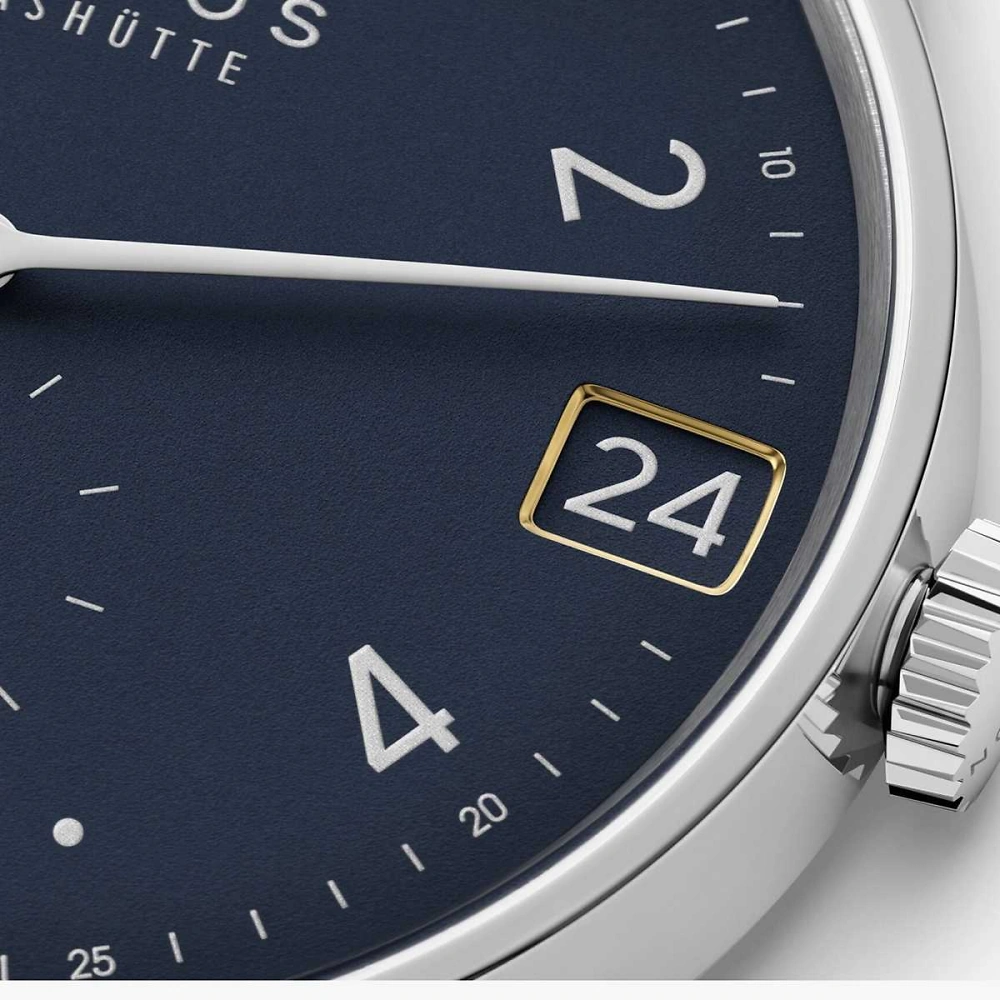 NOMOS Minimatik - 39 Datum blau
