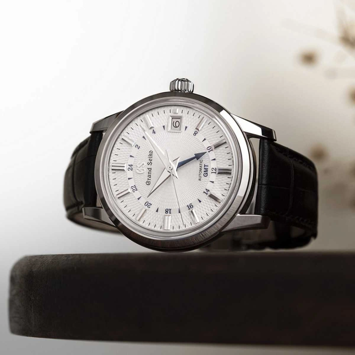 GRAND SEIKO Elegance Collection - SBGM255
