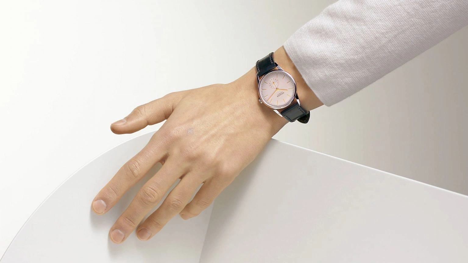 NOMOS Orion - ros&eacute;