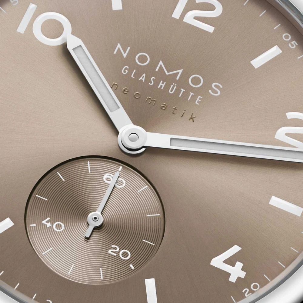 NOMOS Club Sport - neomatik 39 ember