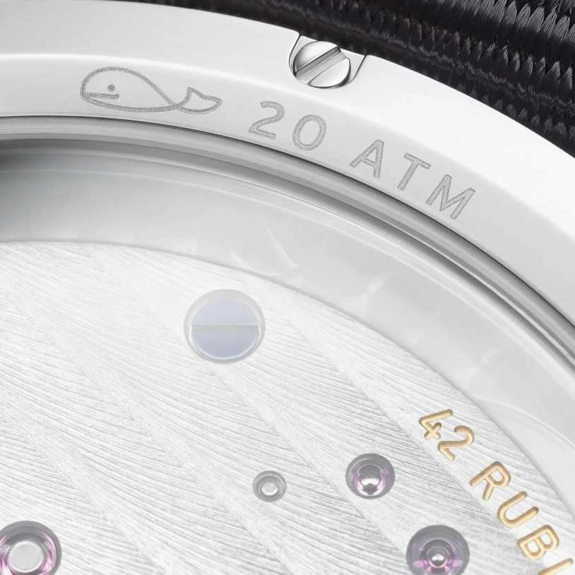 NOMOS Ahoi - neomatik 38 Datum