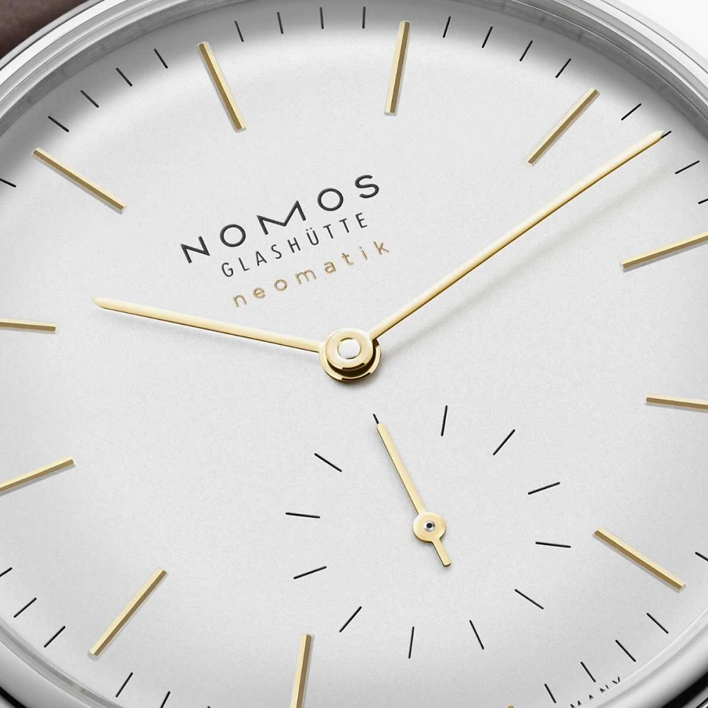 NOMOS Orion - neomatik dor&eacute;