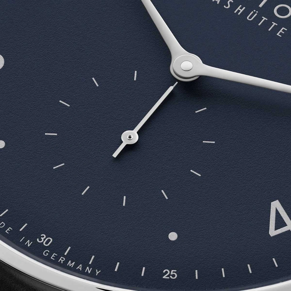 NOMOS Minimatik - 39 Datum blau