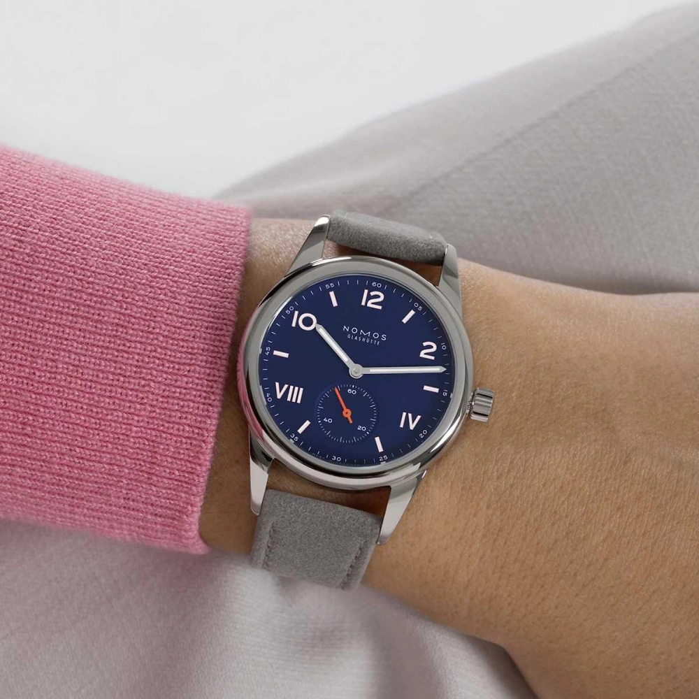 NOMOS Club Campus - night sky