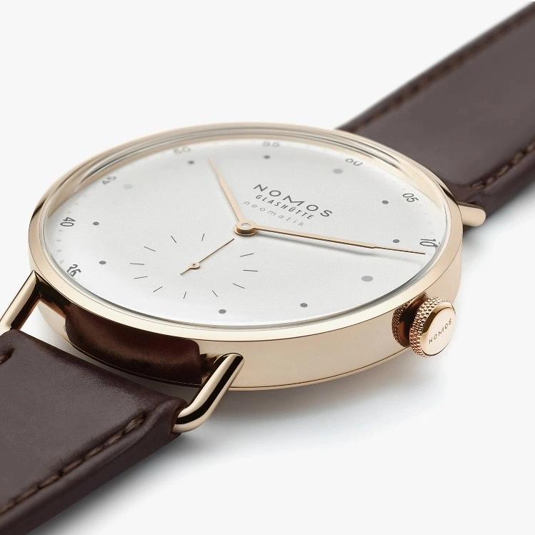 NOMOS Metro - Ros&eacute;gold neomatik 39