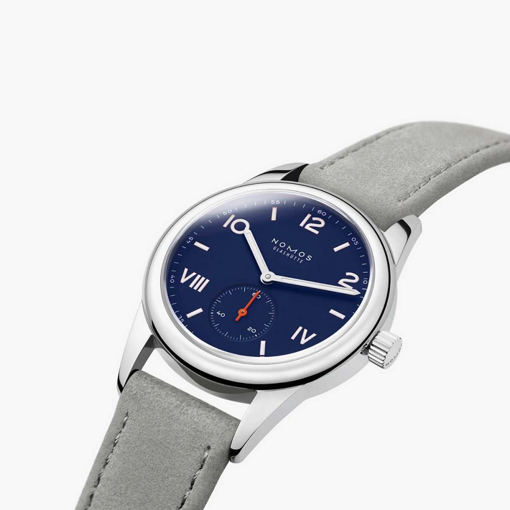 NOMOS Club Campus - night sky