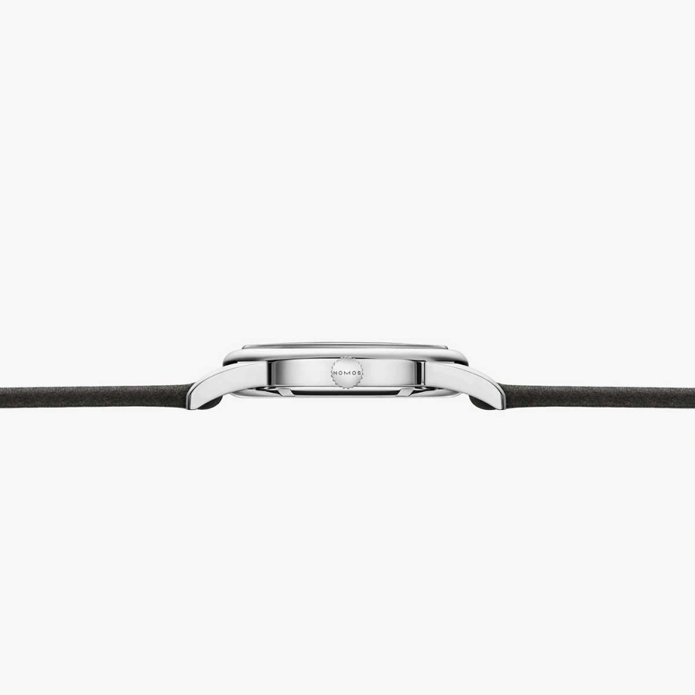 NOMOS Club Campus - 38 night sky