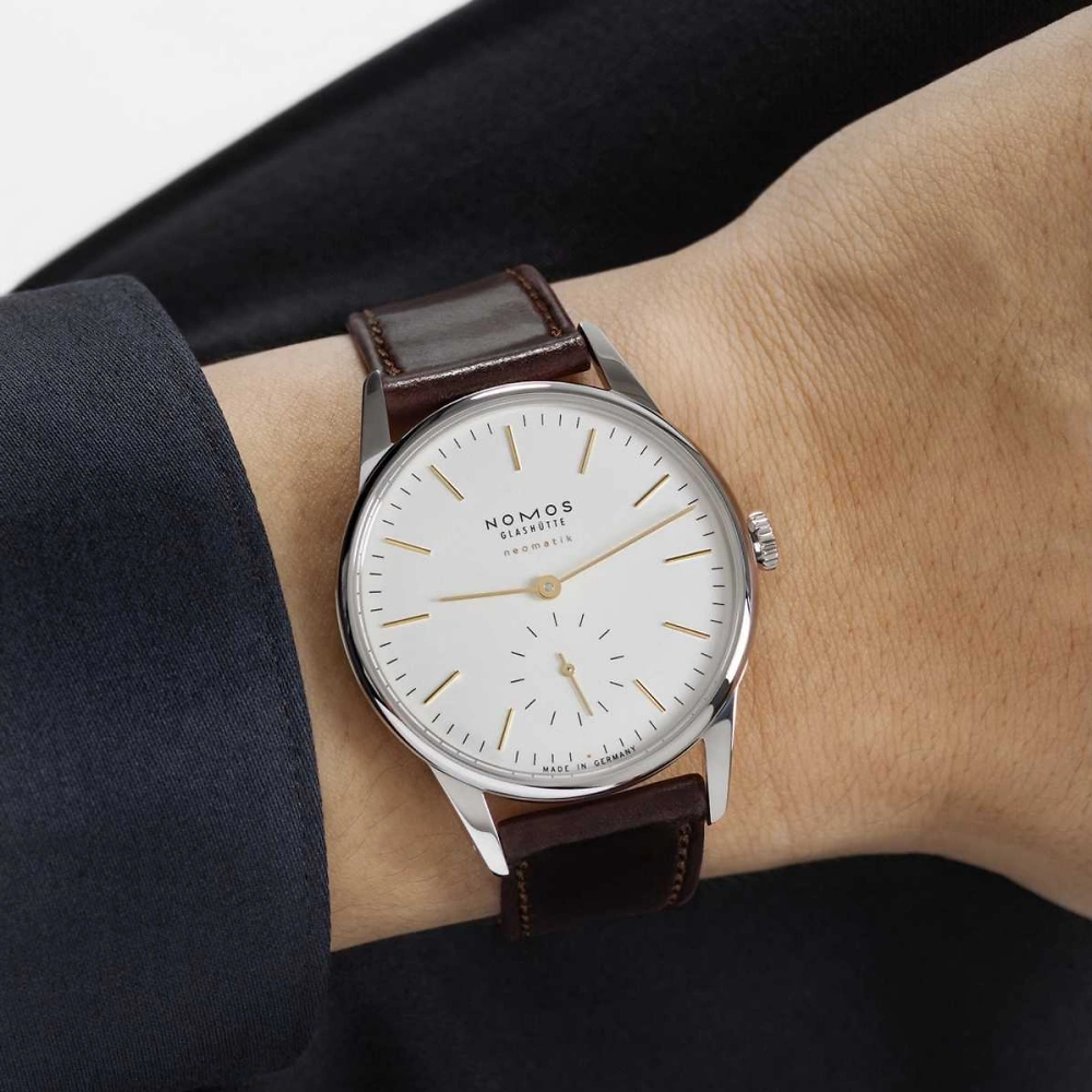 NOMOS Orion - neomatik dor&eacute;