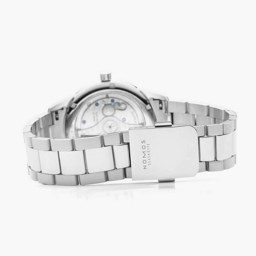 NOMOS Club Sport - neomatik 39 smoke
