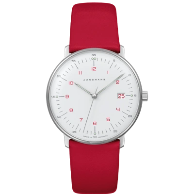 Armbanduhr im max bill Design mit schwarzem Zifferblatt, roten arabischen Ziffern, feinen Strichindizes, Leuchtpunkten und leuchtenden Zeigern. Mit Datumsanzeige in Rot bei 3 Uhr. Geh&auml;use aus Edelstahl, rotem Rindslederband mit Edelstahldornschliesse.